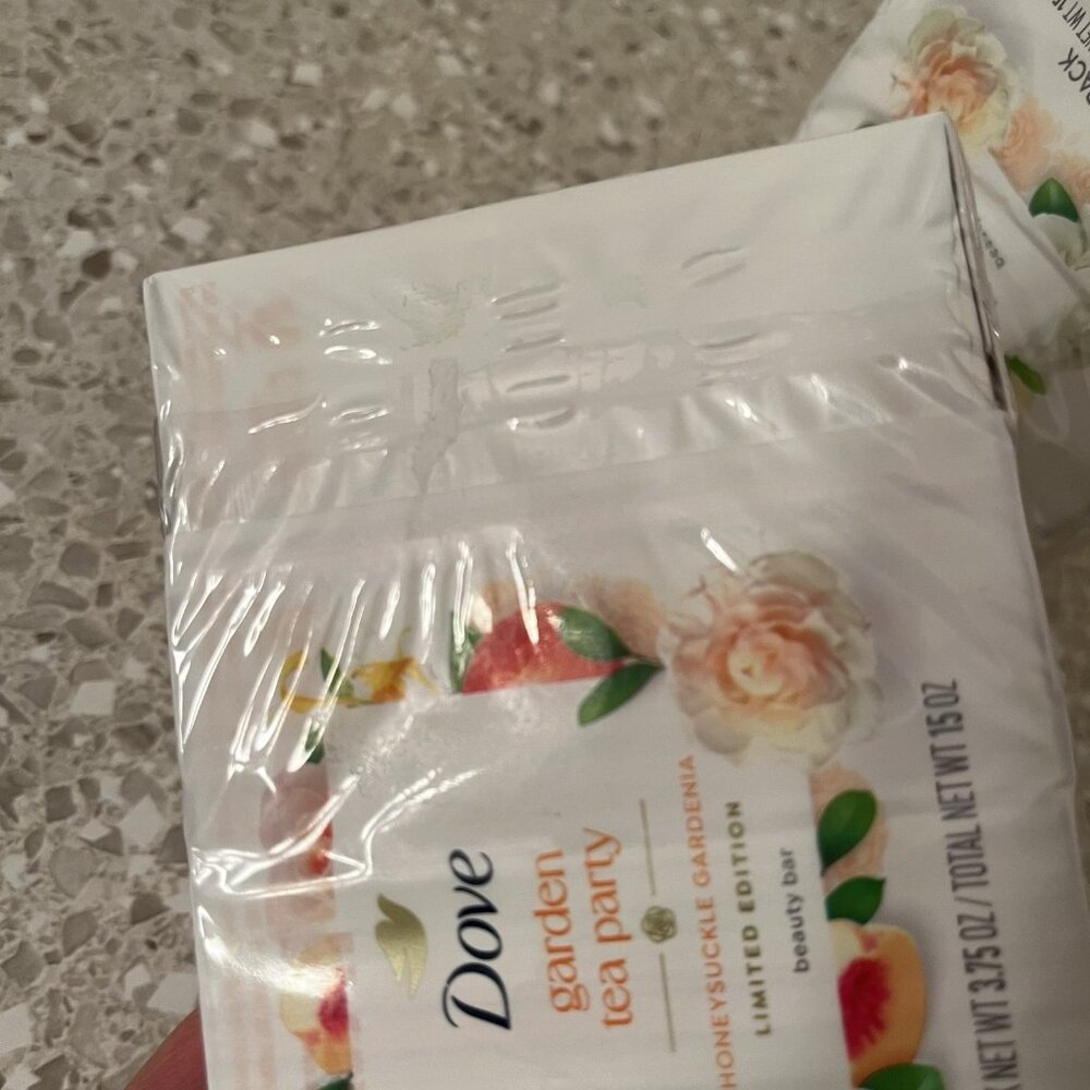 Dove Garden Tea Party Bar Soap Honeysuckle Gardenia Two 4 Bar Pack Bars NEW - Picture 8 of 8